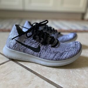 Nike Wmns Free RN Flyknit 2017 'White Black Stealth'